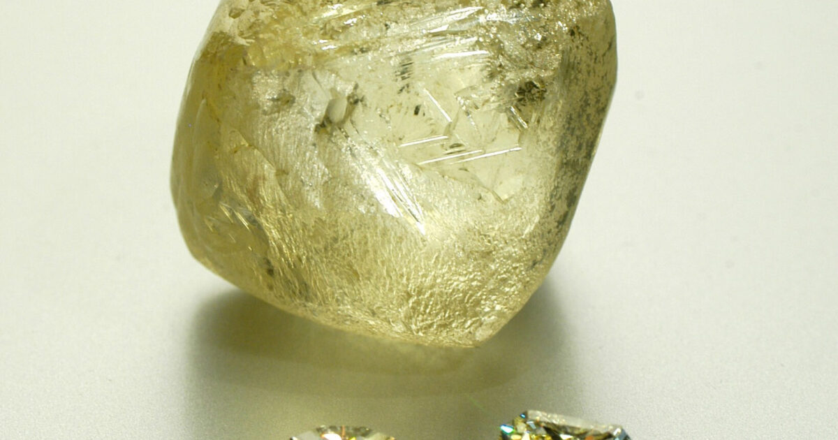 De Beers Dilemma: To buy or not? 